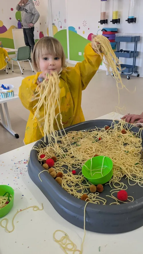 Join us for our Farmyard Fun week! 
We’re having a blast! 

➡️➡️www.fizzkidz.com.au/play-lab/
