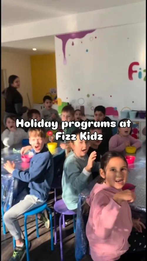 January Holiday Programs are almost here and we are SO ready. 🤩🎉
Starting Monday with big experiments, messy fun, and serious Fizz Magic. 🧪✨

Running at:
Balwyn 🎈
Essendon 🔬
Malvern 🎨
Kingsville 🚀
Cheltenham 🧫

Spots are limited and filling fast. ⏰
Hit the link in bio to book before they’re gone.