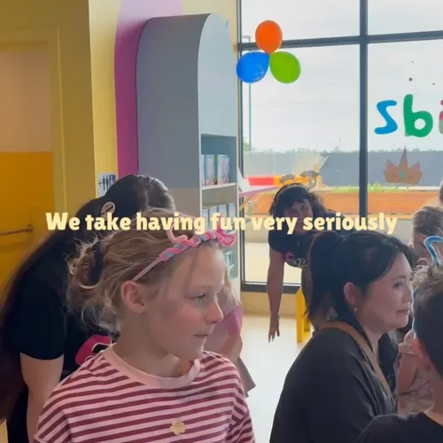 Warning: spontaneous dance breaks may occur at any moment 💃🕺

Side effects include big smiles, questionable dance moves and asking “CAN WE DO IT AGAIN?!” 😂

Just another day at Fizz Kidz!!