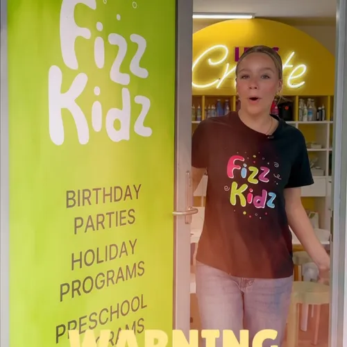Consider this your invitation to get a little spooky 👻🧪

Slime to stretch, potions to mix and a costume that deserves another outing 🤭

Bring your little monsters to Fizz Kidz this Friday 30 October. We’ll handle the creepy creations 

Book your Halloween session via the link in bio